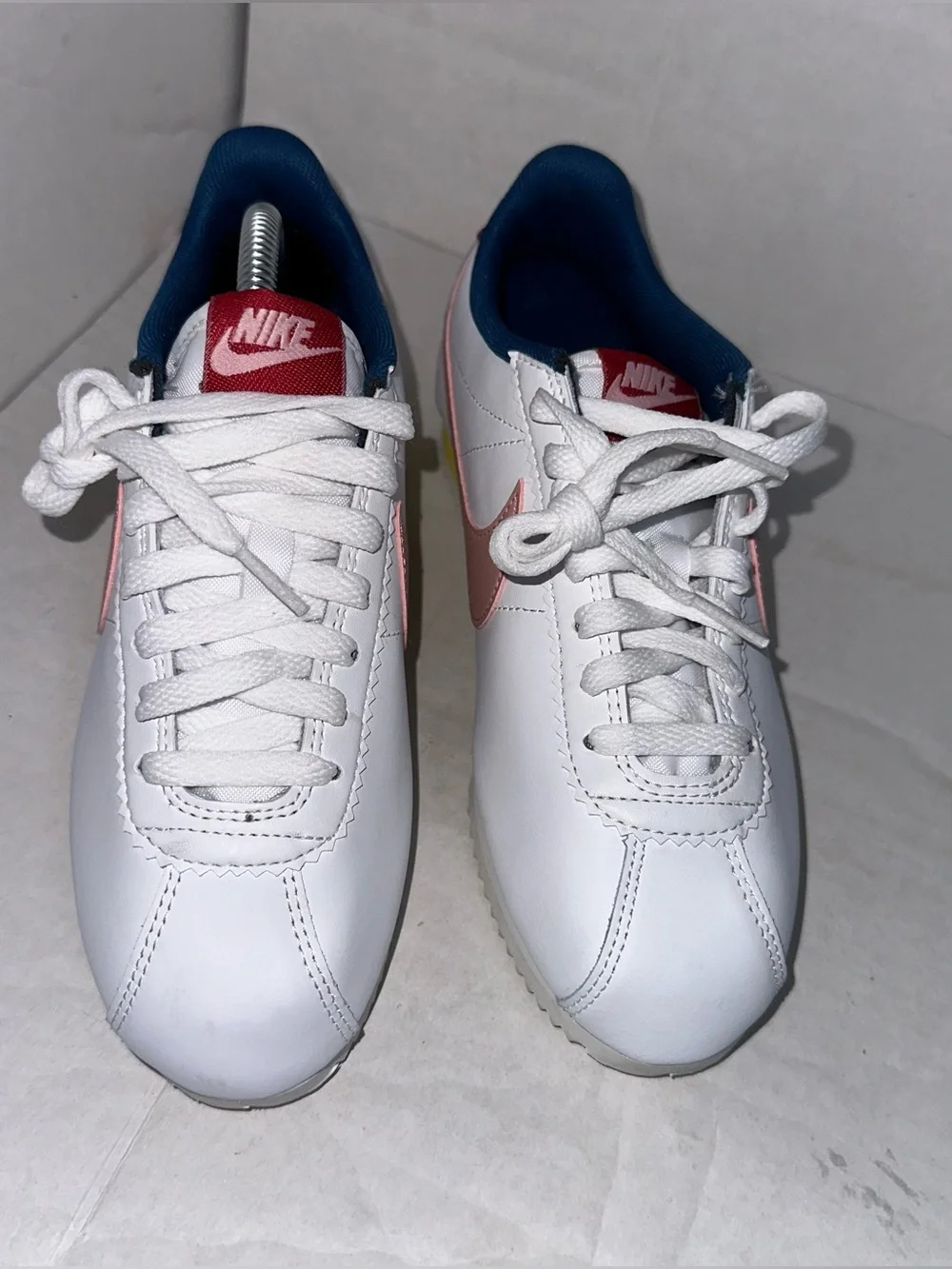 Nike Cortez Classic Shoes Womens Size 6 White Mauve Leather Sneaker 807471-114